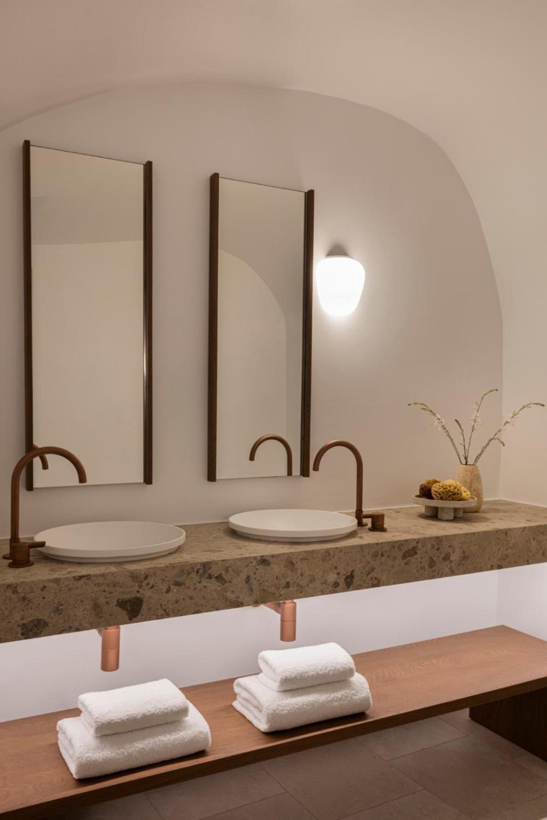 Canaves Ena - Small Luxury Hotels Of The World เอีย ภายนอก รูปภาพ